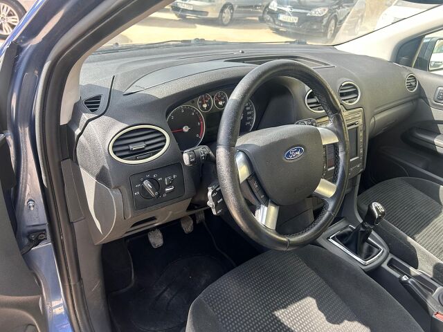 FORD FOCUS GHIA 1.8 TDCI MANUAL SPANISH LHD IN SPAIN 98000 MILES SUPERB 2005